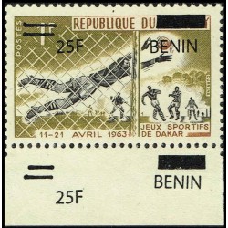 Benin 2009 - Mi 1467 x - local overprint 25 f - Soccer 1 f - overprint also in the margins - MNH CV 120 €