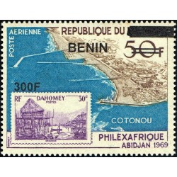 Bénin 2009 - Mi 1600 - surcharge locale 300 f - Philexafrique Abidjan - port de Cotonou ** - cote 50 €