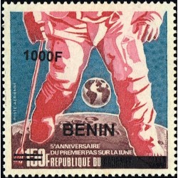 Benin 2009 - Mi 1630 - local overprint 1000 f - Astronaut, first moon walk - MNH - CV 80 €