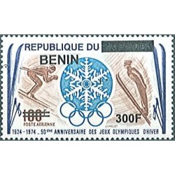 2009 - Mi 1569 - surcharge locale 300 f - 50ème Anniv. Jeux Olympiques d'hiver, skieurs **
