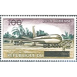 2009 - Mi 1607 - surcharge locale 300 f - aéroport de Cotonou - Boeing 707 Air Afrique **