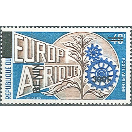 2009 - Mi 1541 - surcharge locale 300 f - Europafrique **