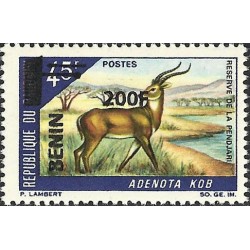 2009 - Mi 1493 - surcharge locale 200 f - antilope "adenota kob" **
